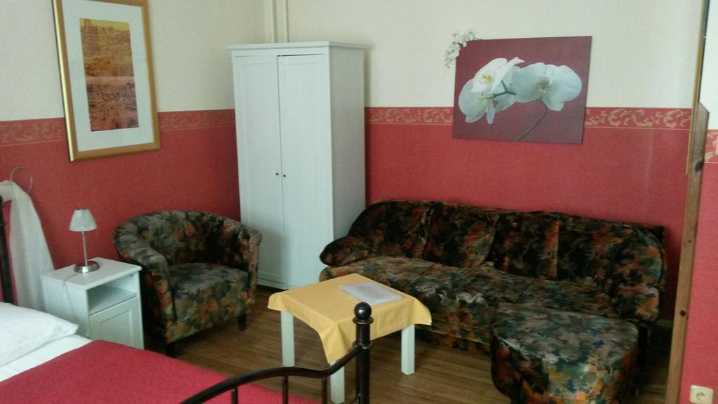 Pension Lucie Praha Bagian luar foto